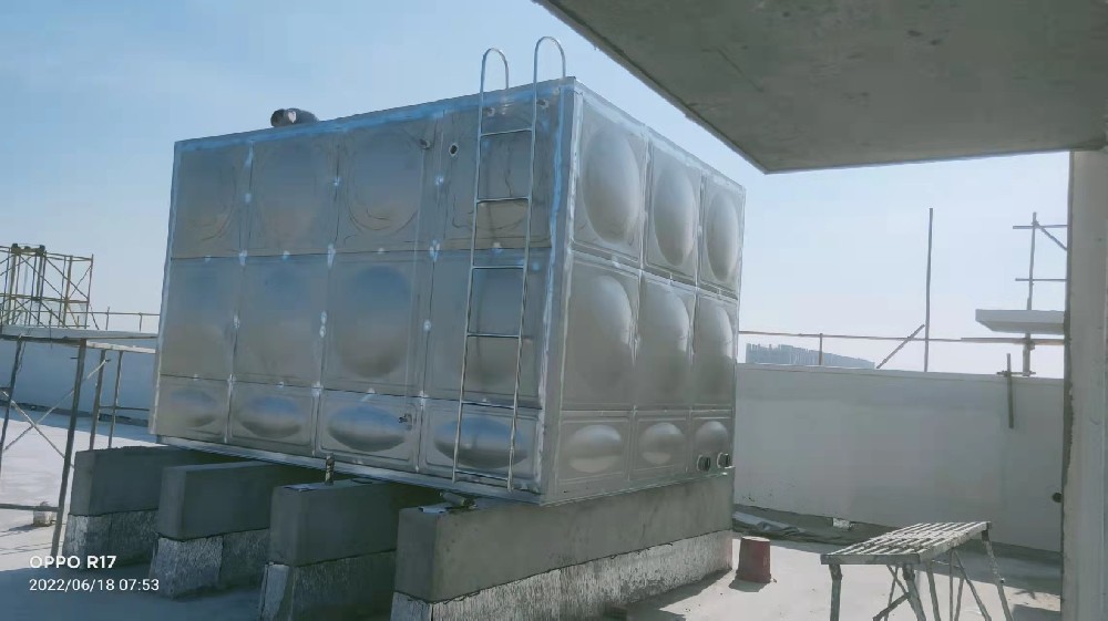 浙江月立電器采購寧波新寶聚不銹鋼水箱